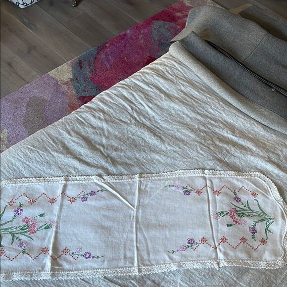 Floral Embroidered Table Runner - Picture 1 of 4